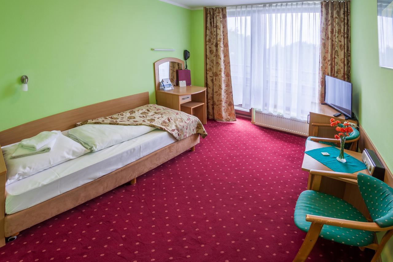 Hotel Jaskółka Ustroń Exterior foto